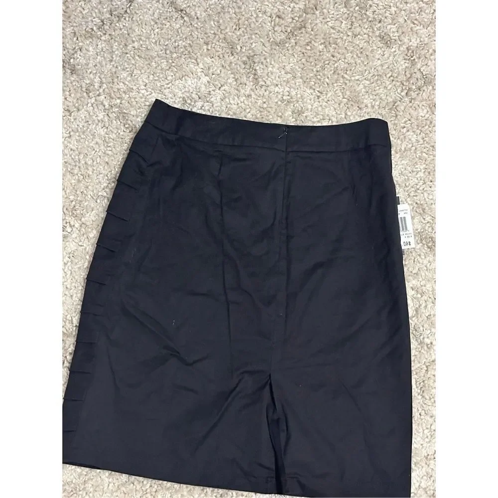NEW WITH TAGS VINTAGE Larry Levine Stretch KNEE length Skirt Size 6 black with s